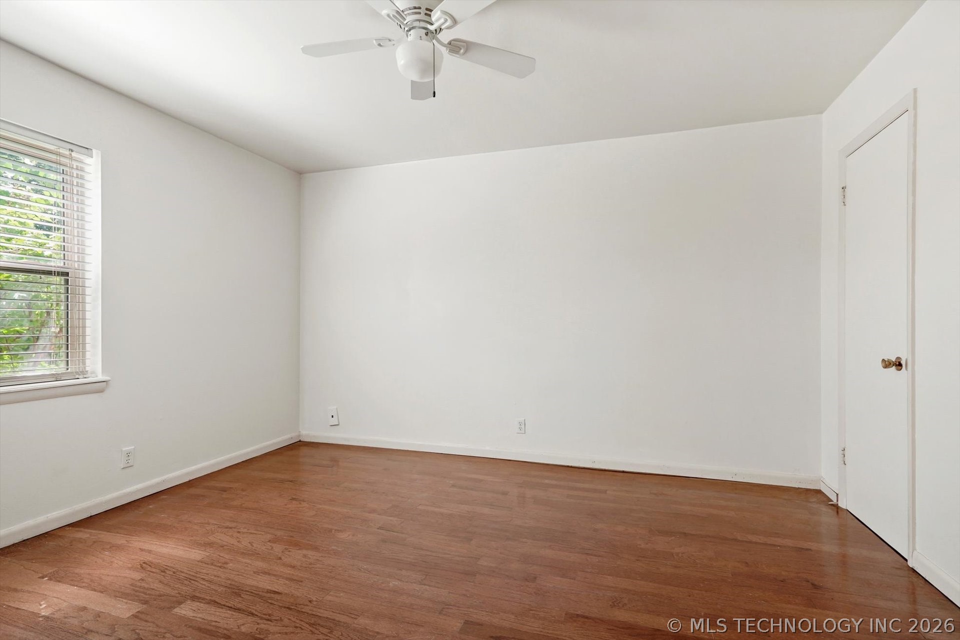 6148 S Madison Place 6148-a Property Photo 17