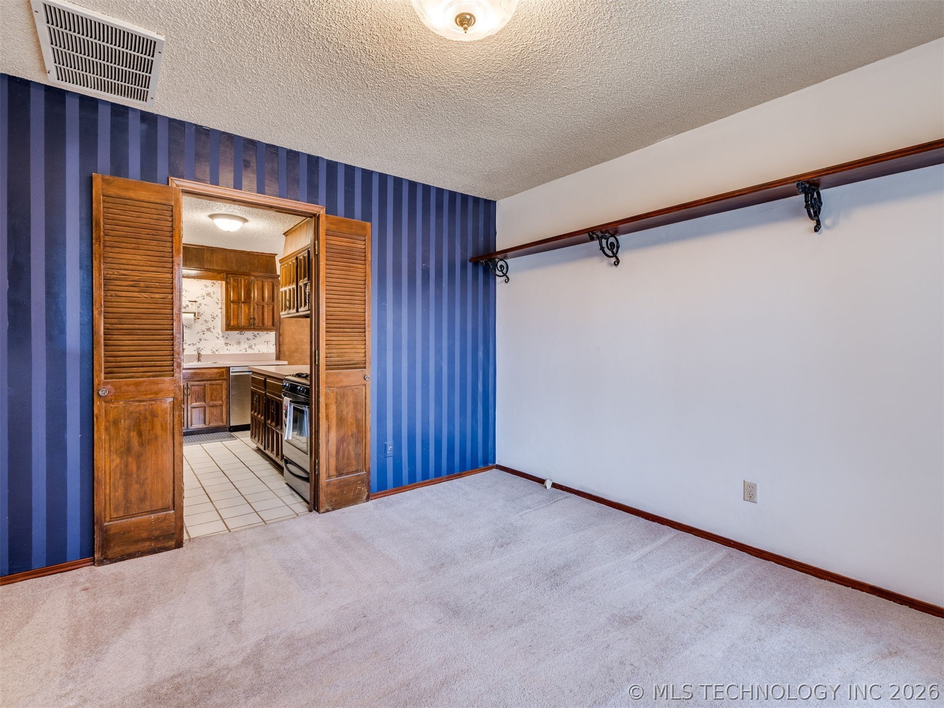 8949 E 60th Street Property Photo 13