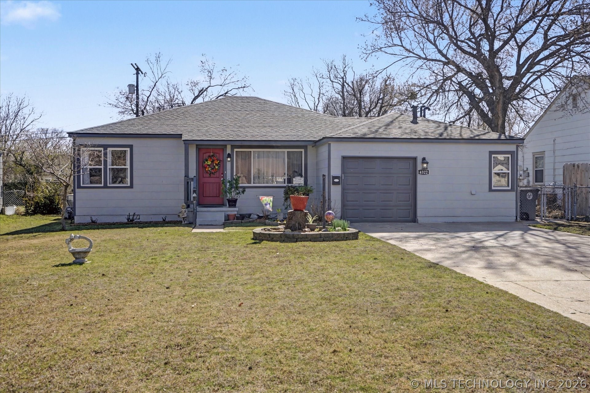 4322 E 4th Place Property Photo 4