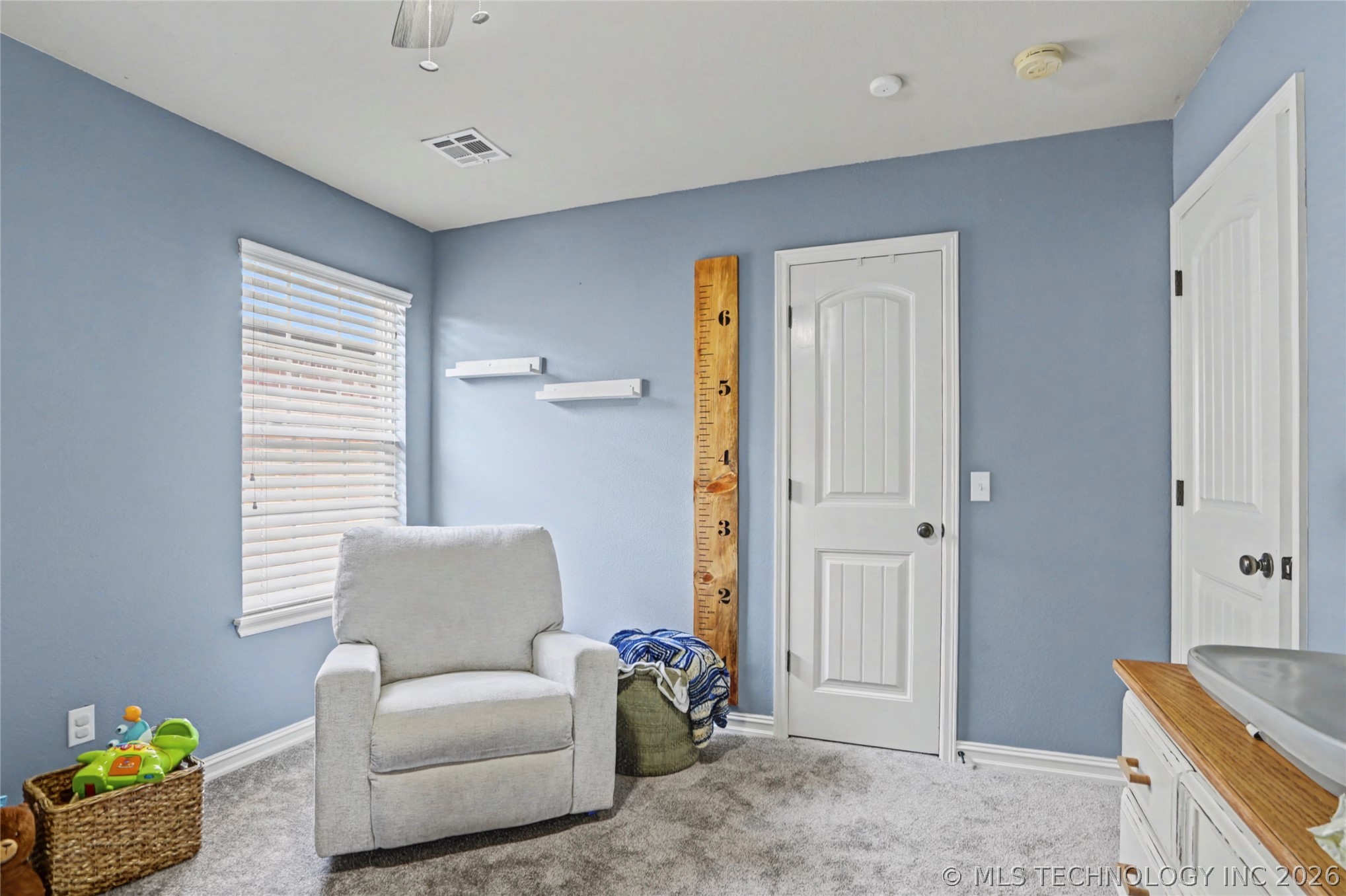 2740 W Quinton Street Property Photo 20