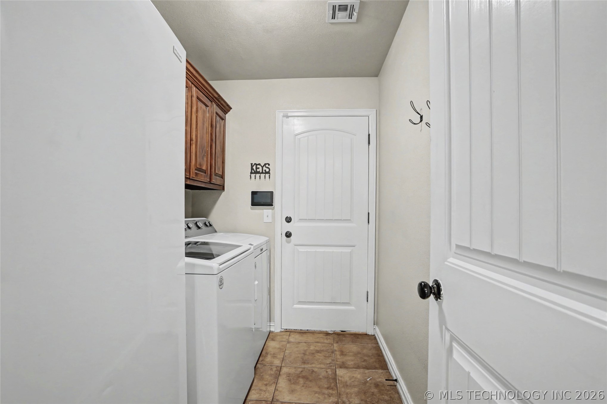 2740 W Quinton Street Property Photo 24