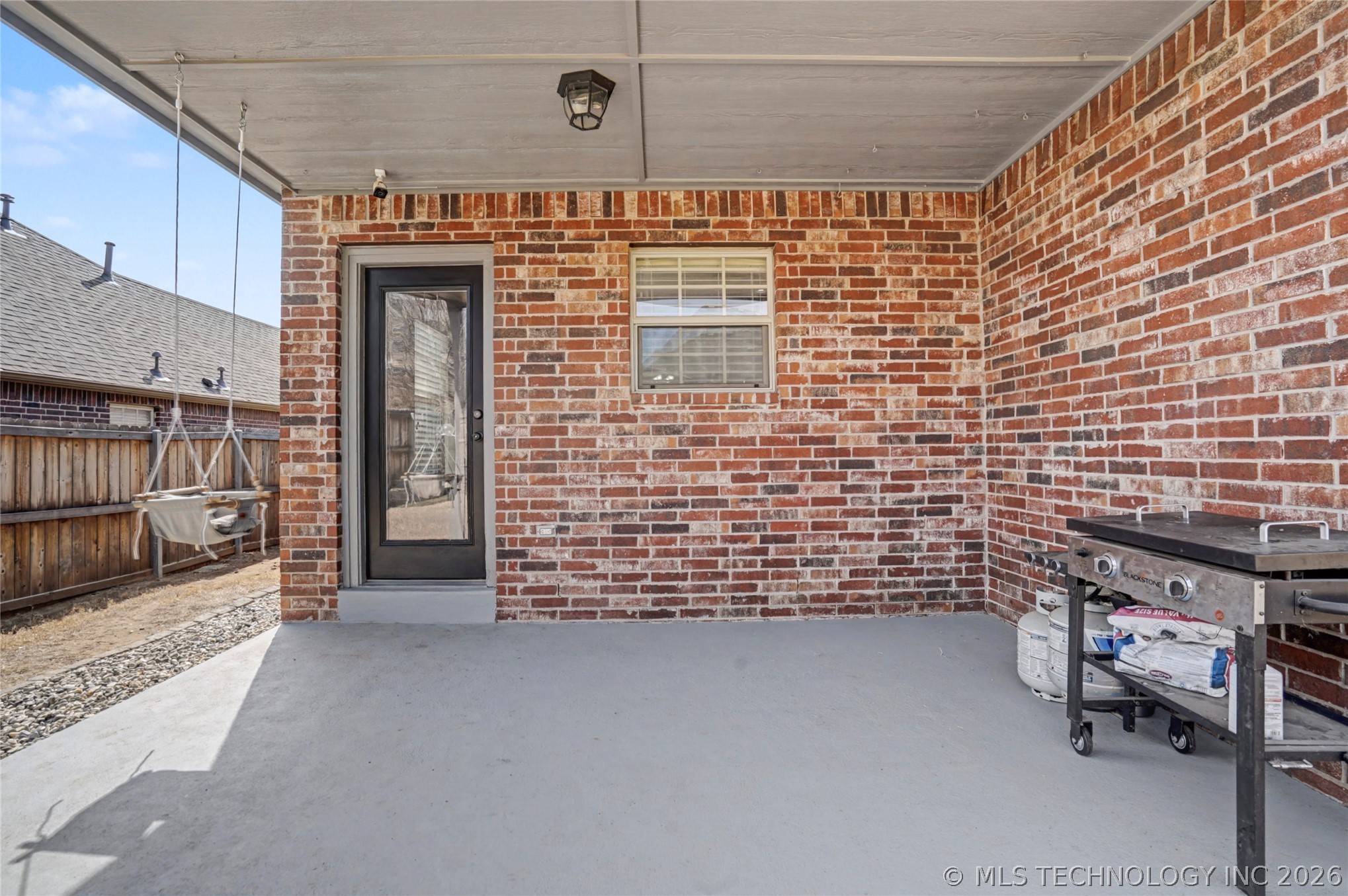 2740 W Quinton Street Property Photo 25