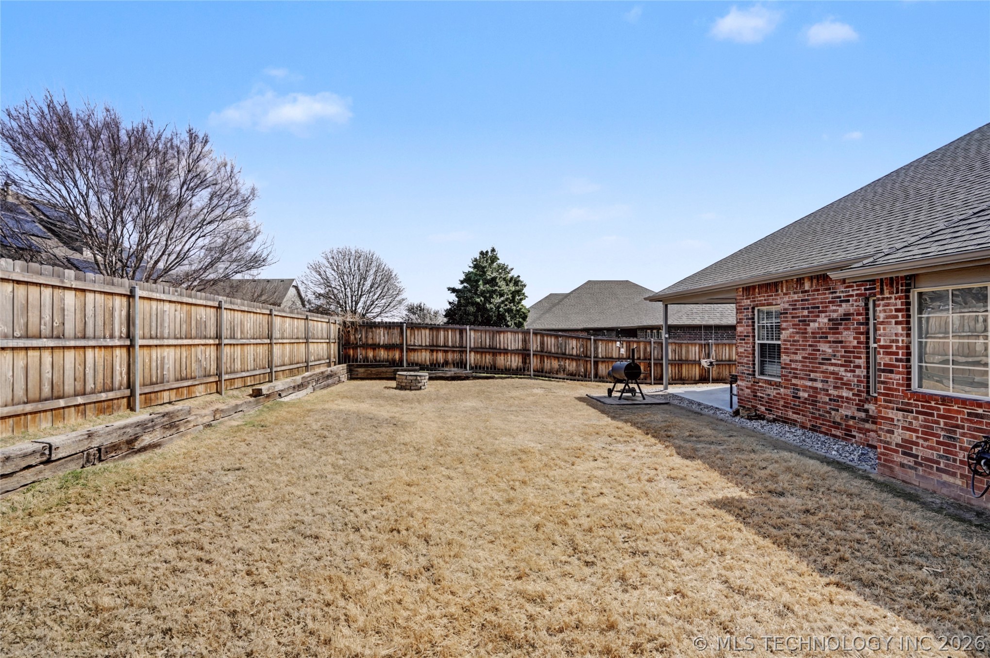 2740 W Quinton Street Property Photo 27