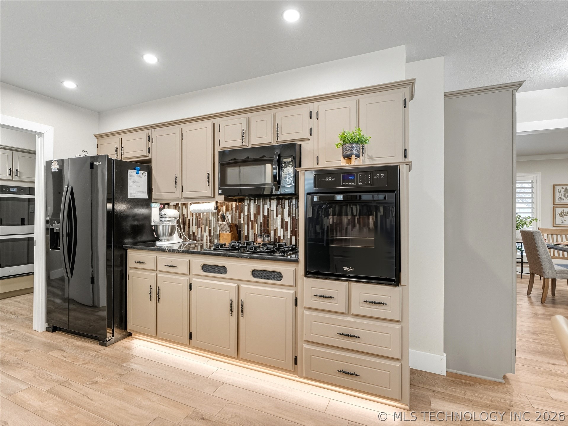 605 Ann Avenue Property Photo 26