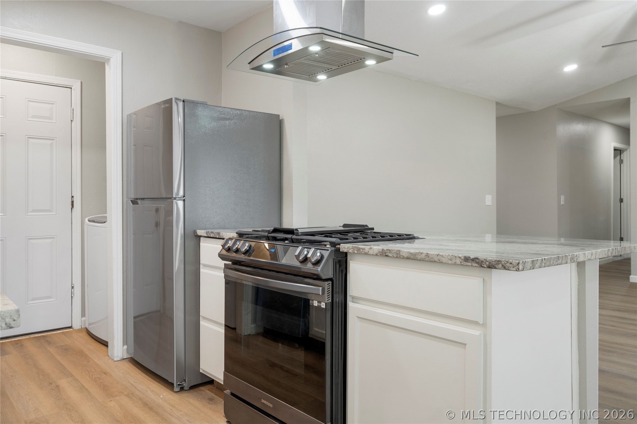 417 W Birmingham Avenue Property Photo 16