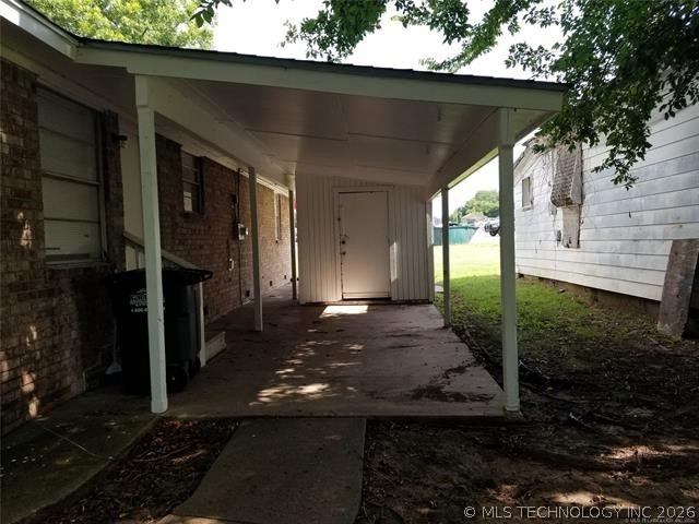 203 W 3rd Avenue Property Photo 4