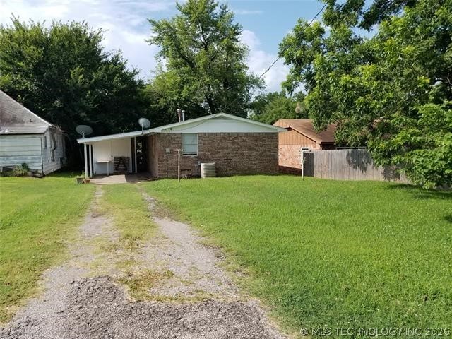 203 W 3rd Avenue Property Photo 5