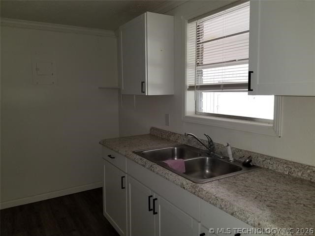 203 W 3rd Avenue Property Photo 14