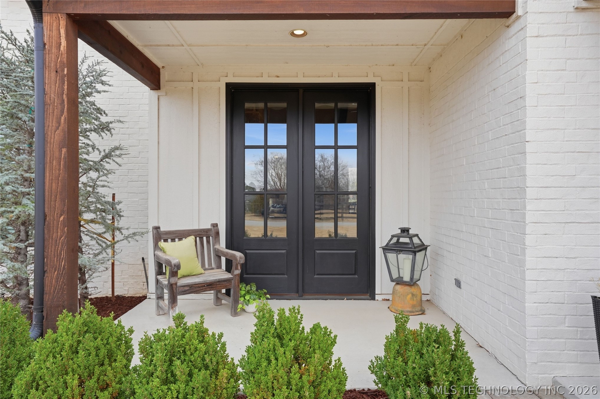12937 S 28th Place Property Photo 17