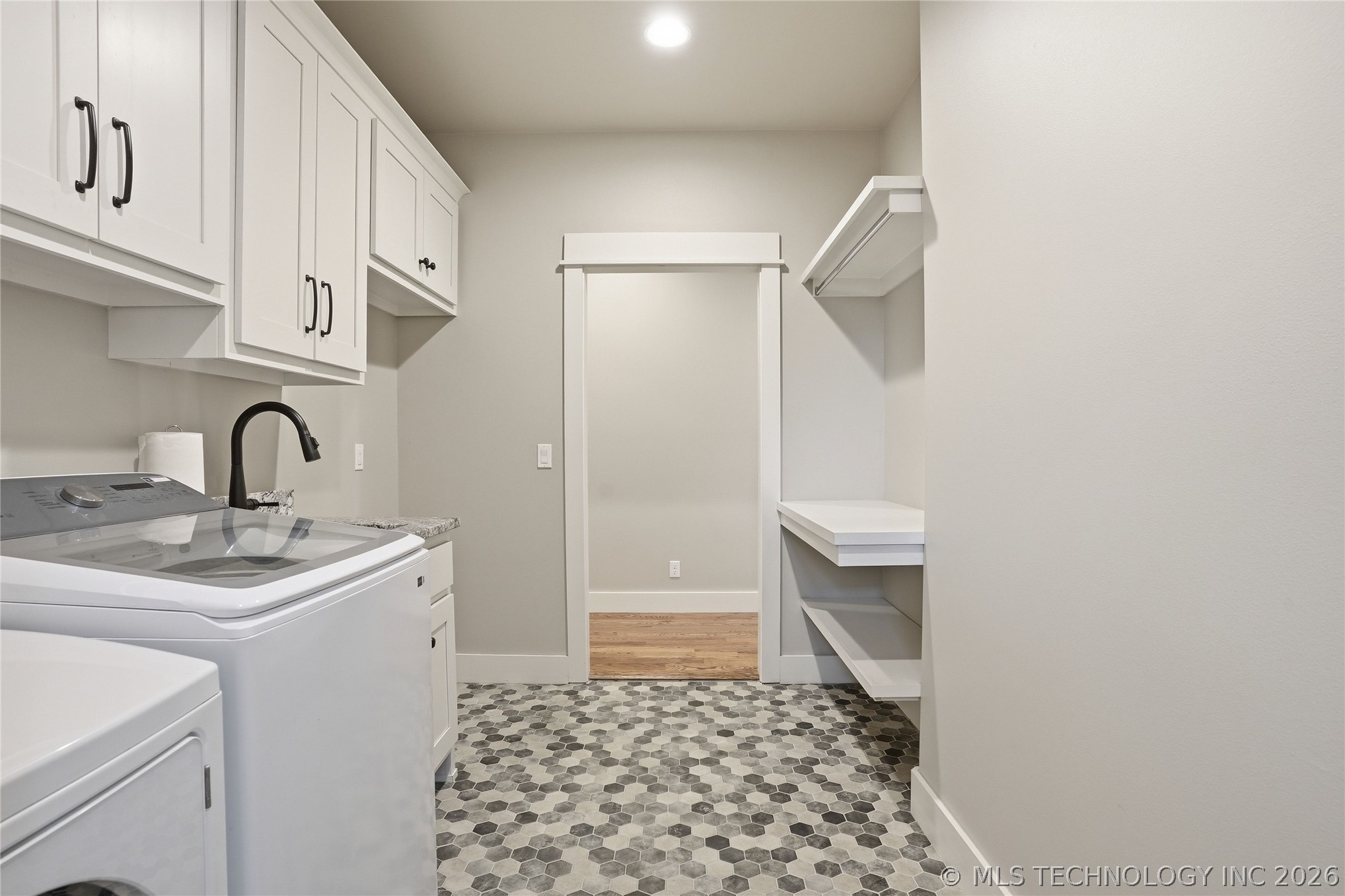 12937 S 28th Place Property Photo 58