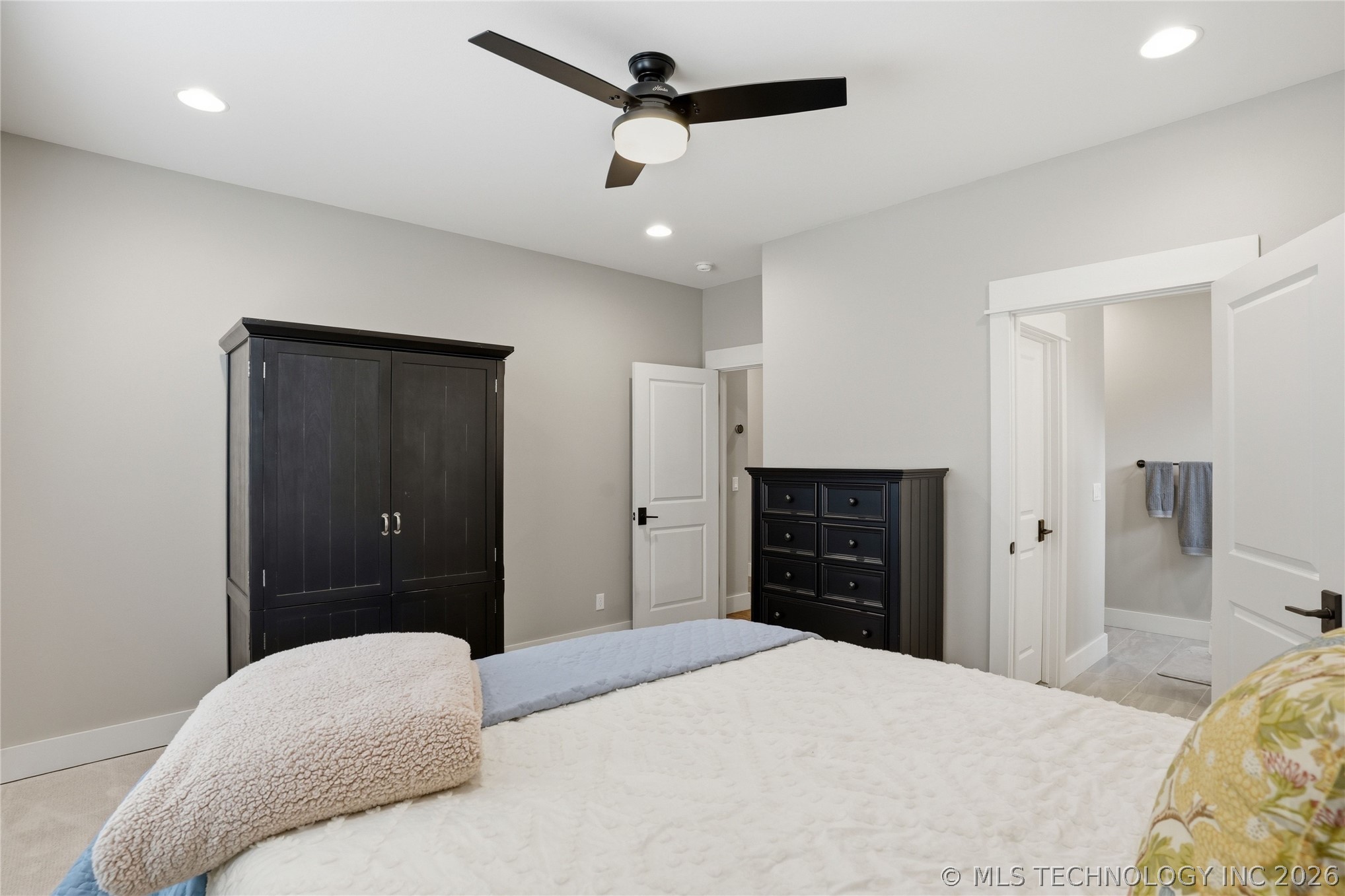 12937 S 28th Place Property Photo 69