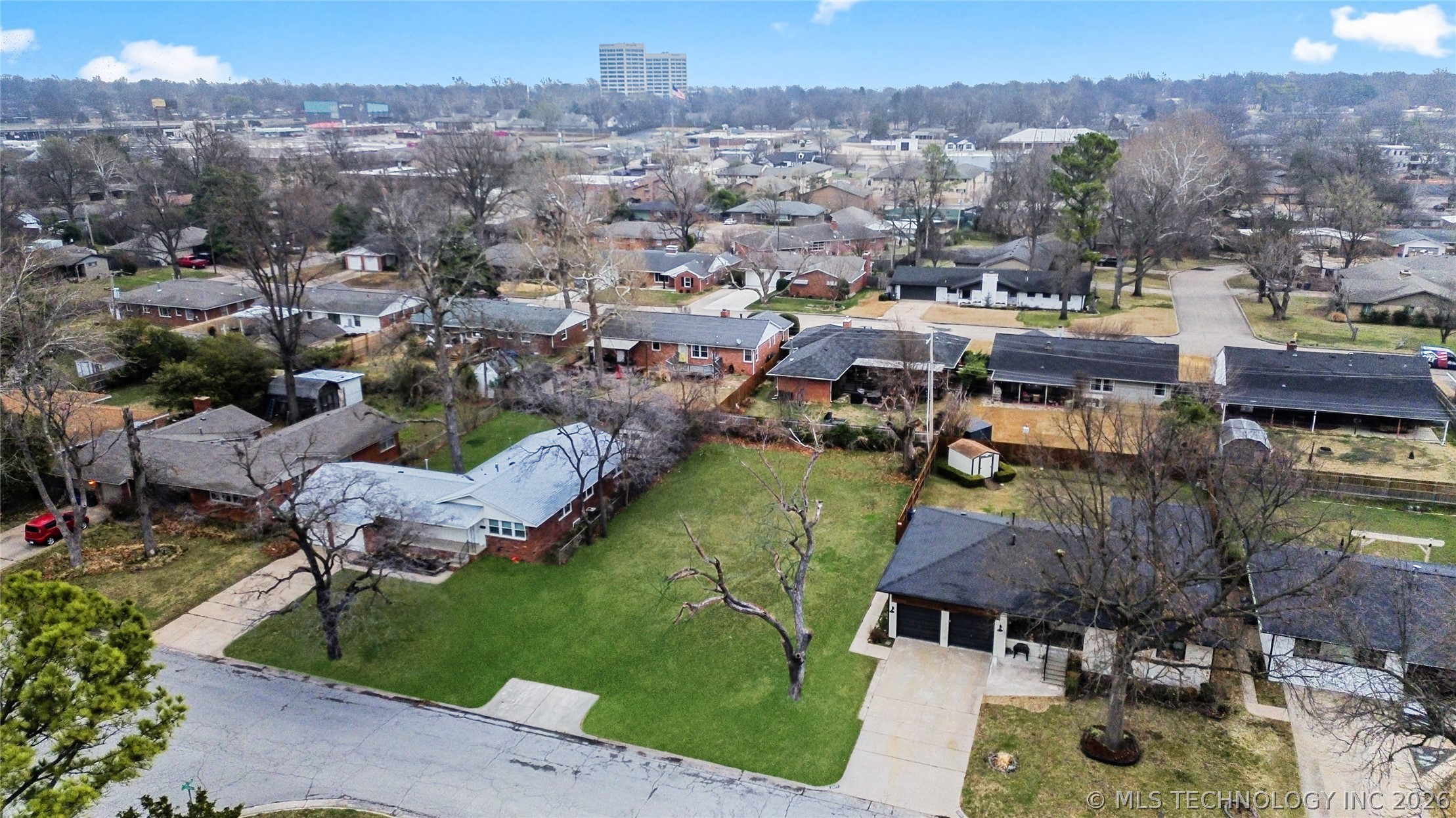 3505 S Toledo Avenue Property Photo 6