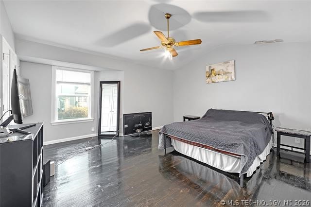 1420 E 17th Place S B Property Photo 15