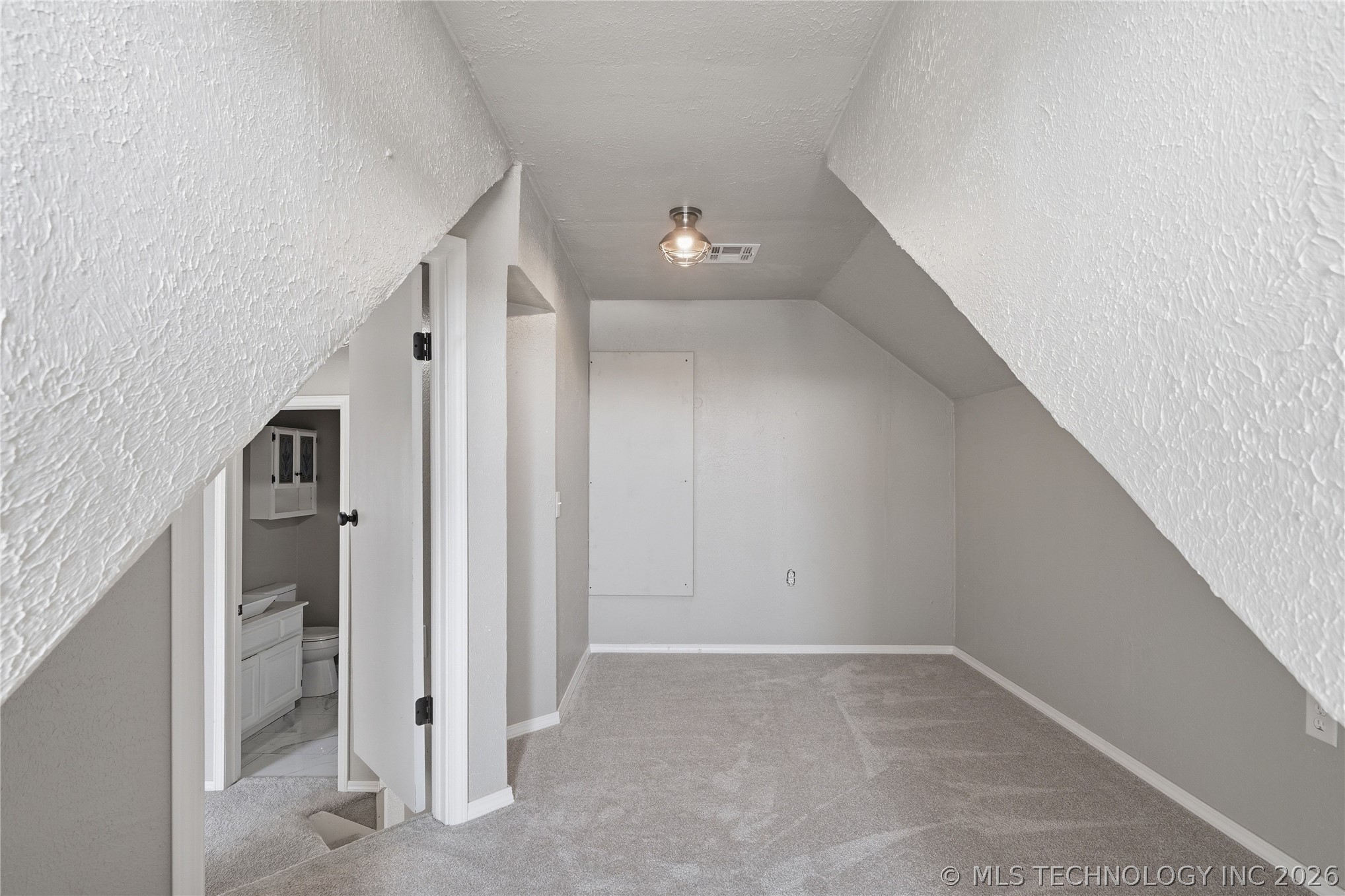 12302 E 87th Street N Property Photo 36