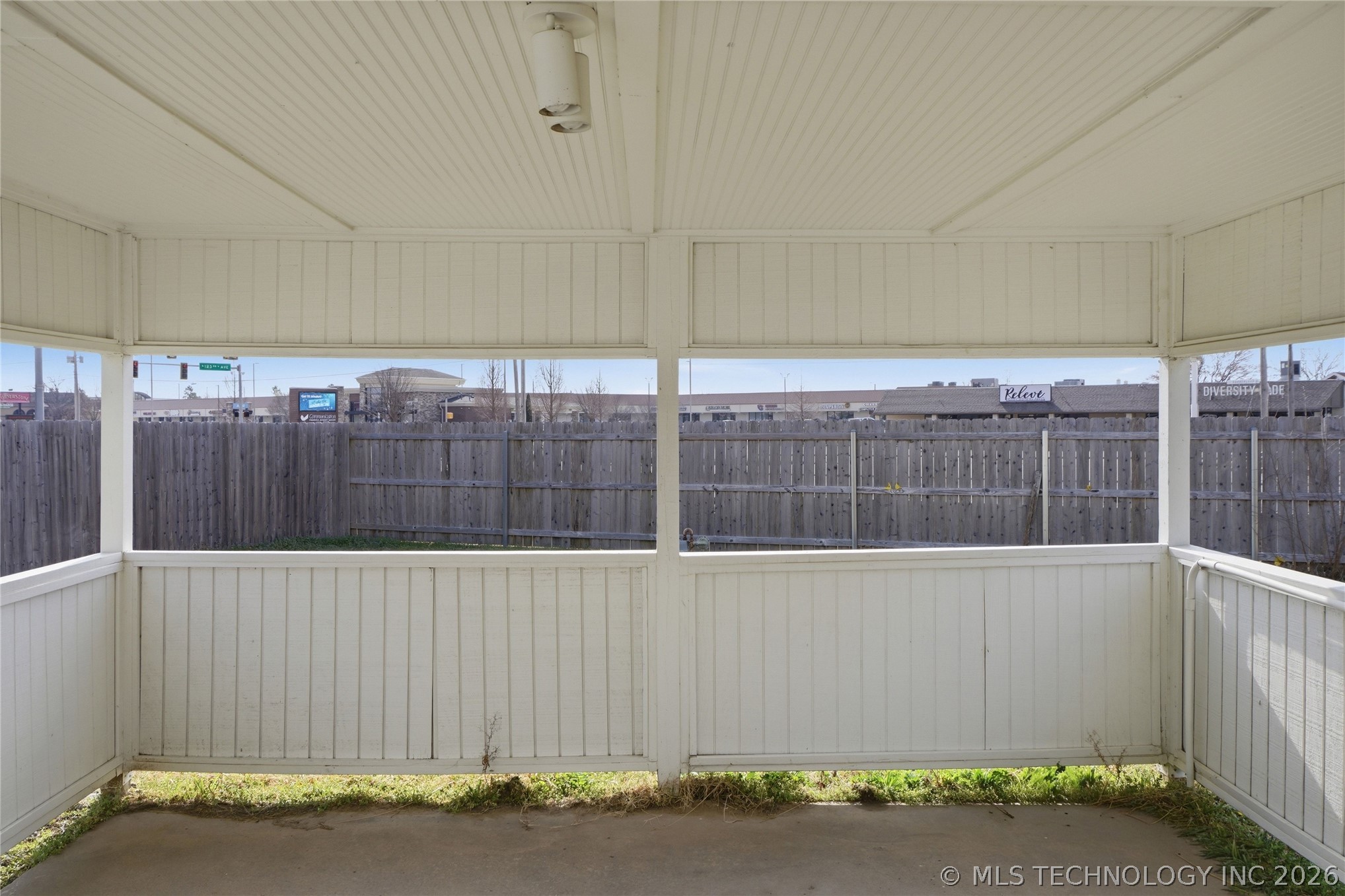 12302 E 87th Street N Property Photo 42