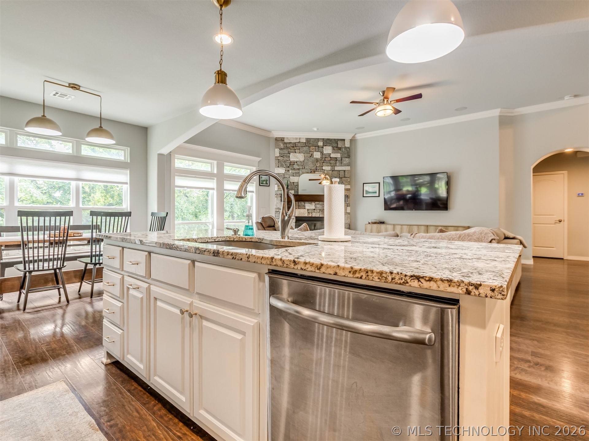 4515 W 93rd Street Property Photo 12