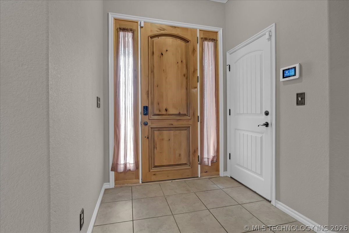1240 W Keeling Avenue Property Photo 5