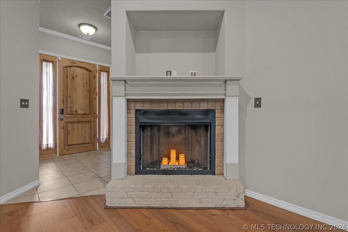1240 W Keeling Avenue Property Photo 7