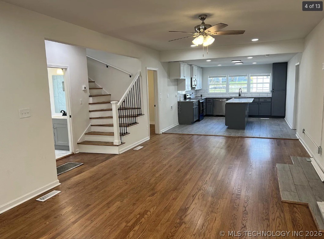 550 N Tacoma Avenue Property Photo 3