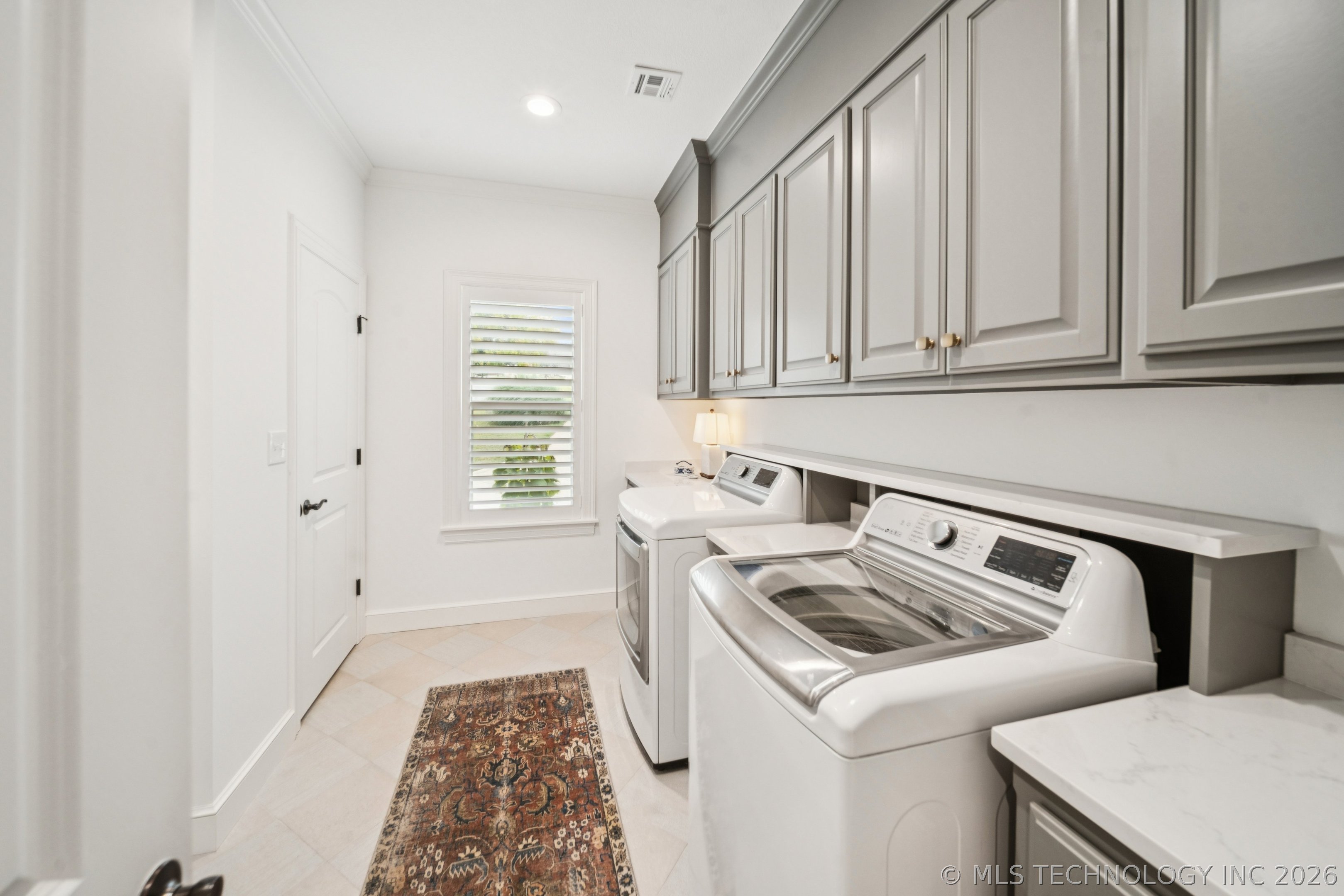 510 E Fredericksburg Court Property Photo 19