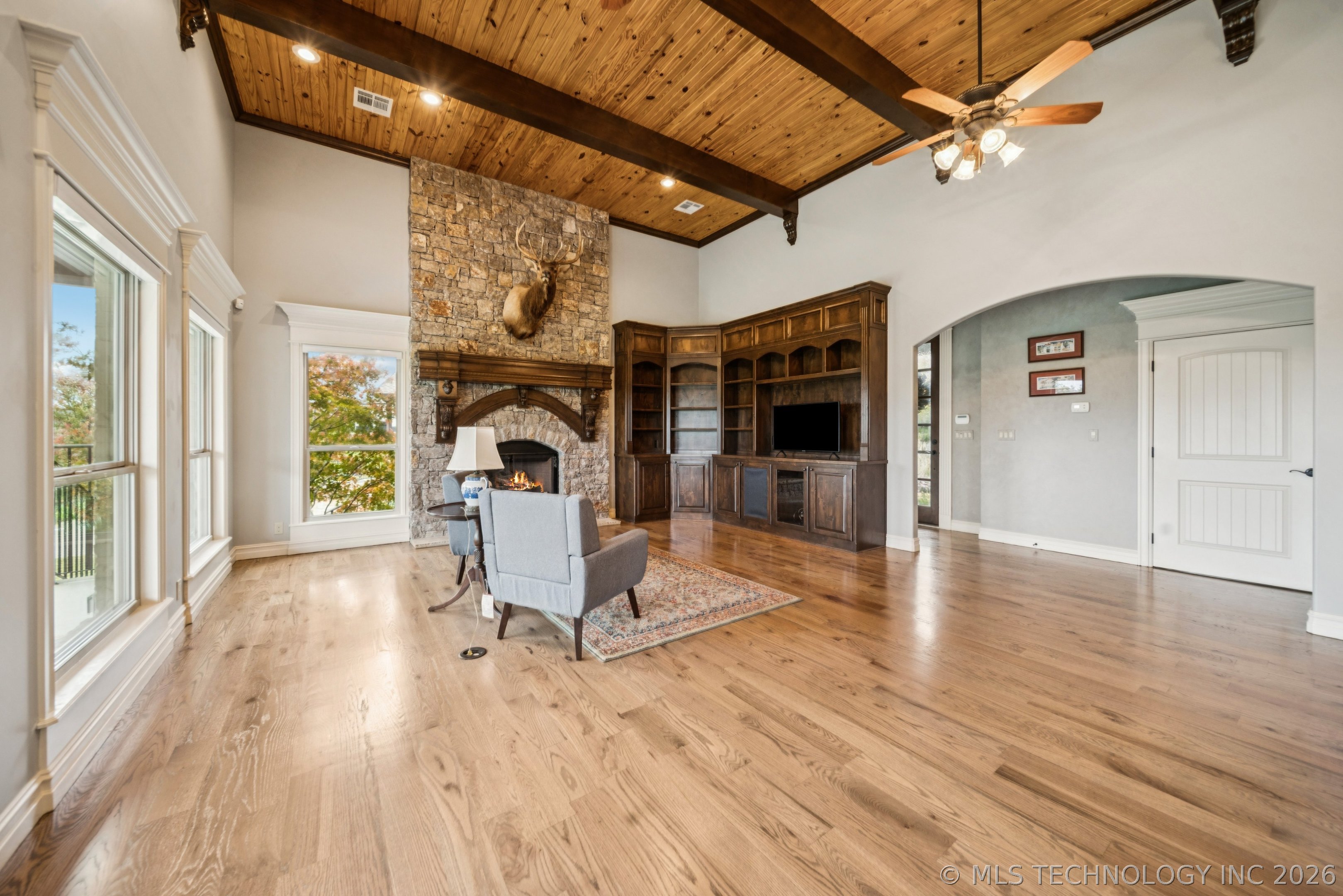 510 E Fredericksburg Court Property Photo 36