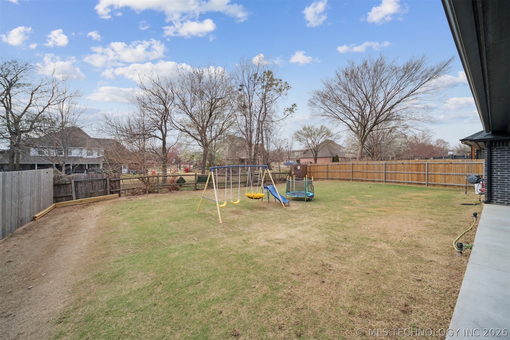 9226 N 141st East Avenue Property Photo 48