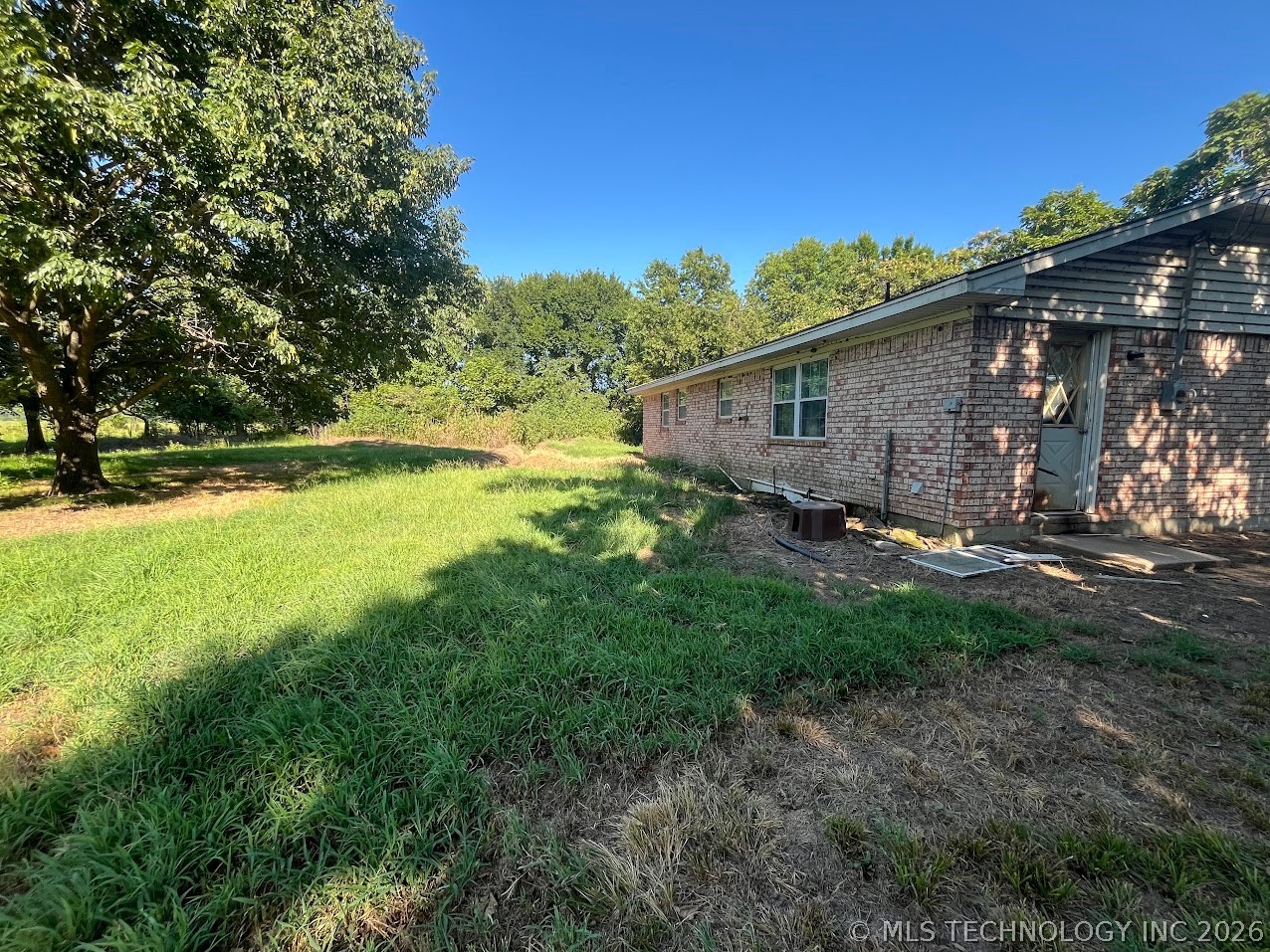 32633 W Liberty Road Property Photo 6