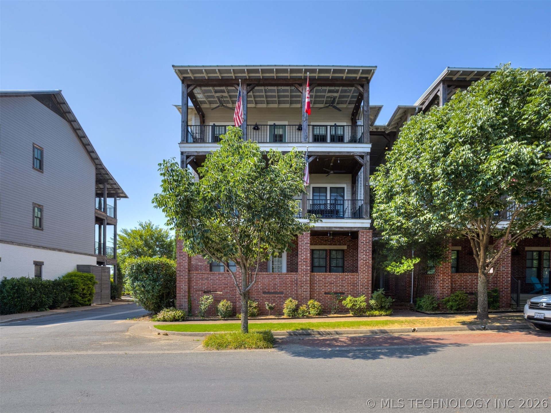 30 Park Street C Property Photo 2