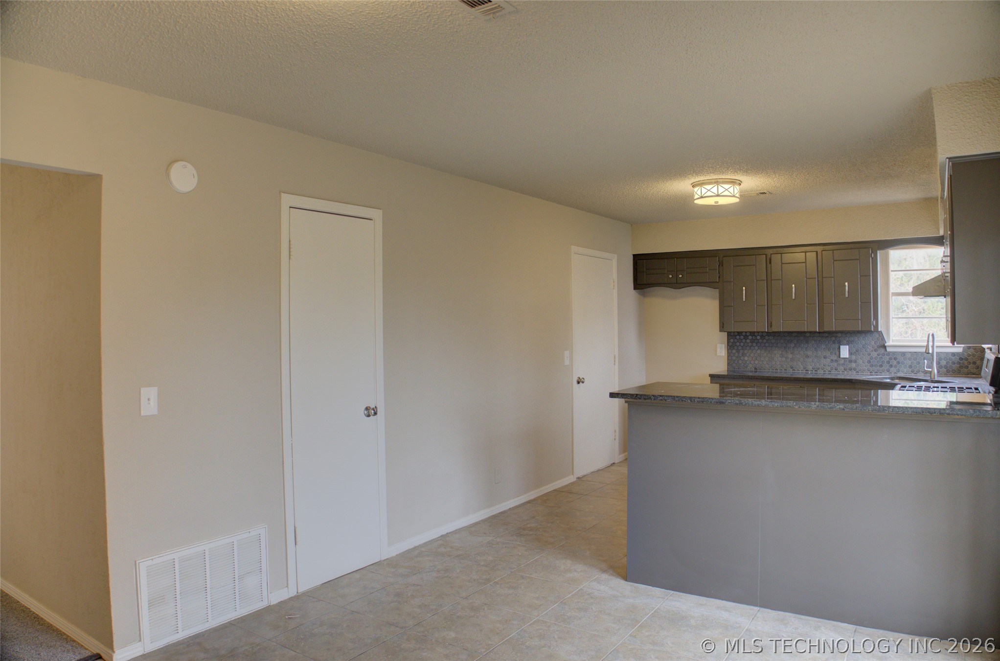 12820 E 14th Street Property Photo 12