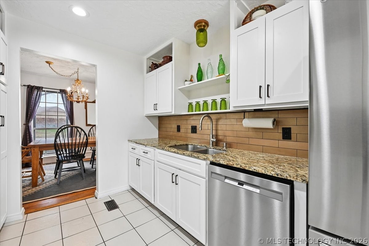 7505 S 70th East Avenue Property Photo 18