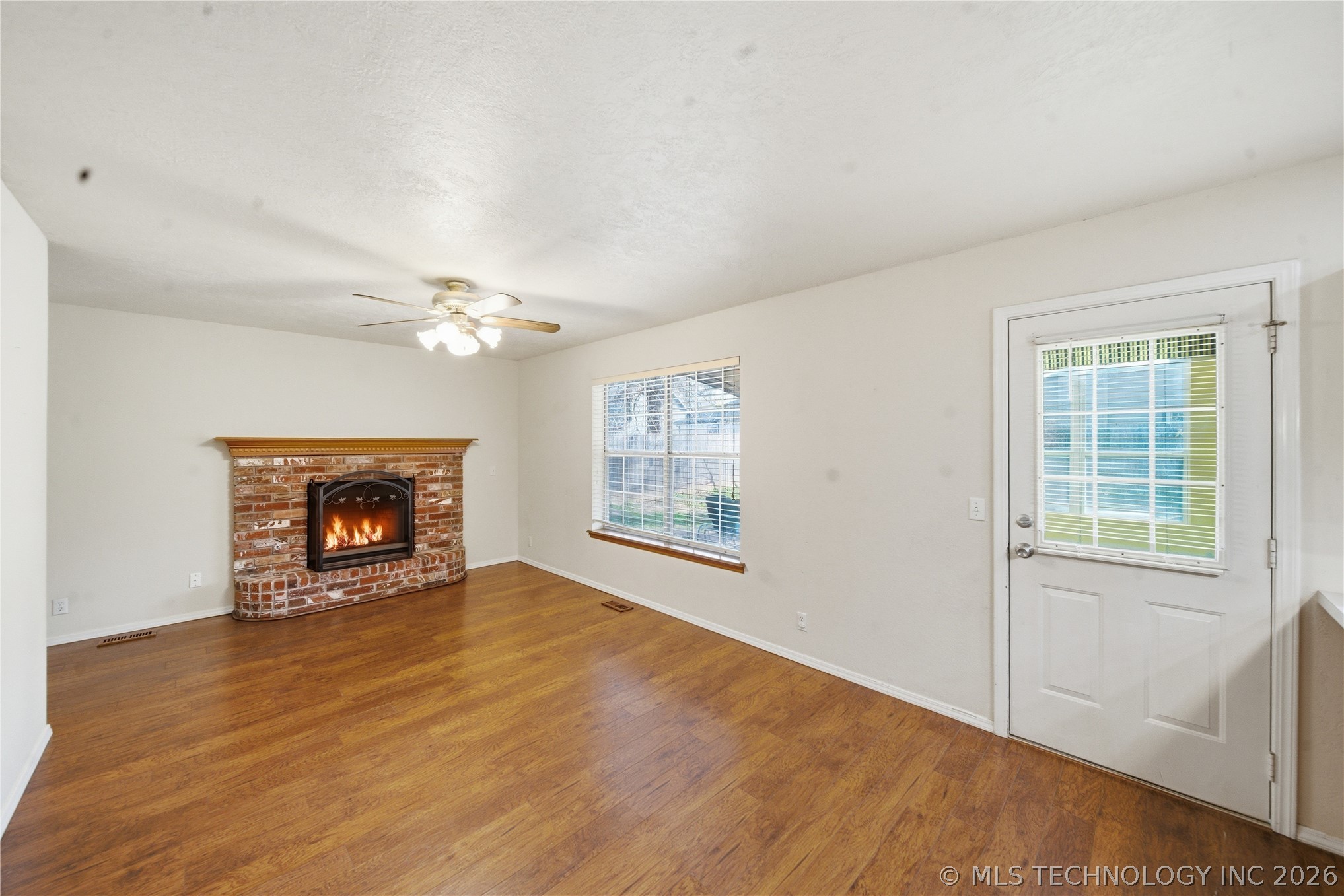 6309 S Date Avenue Property Photo 11