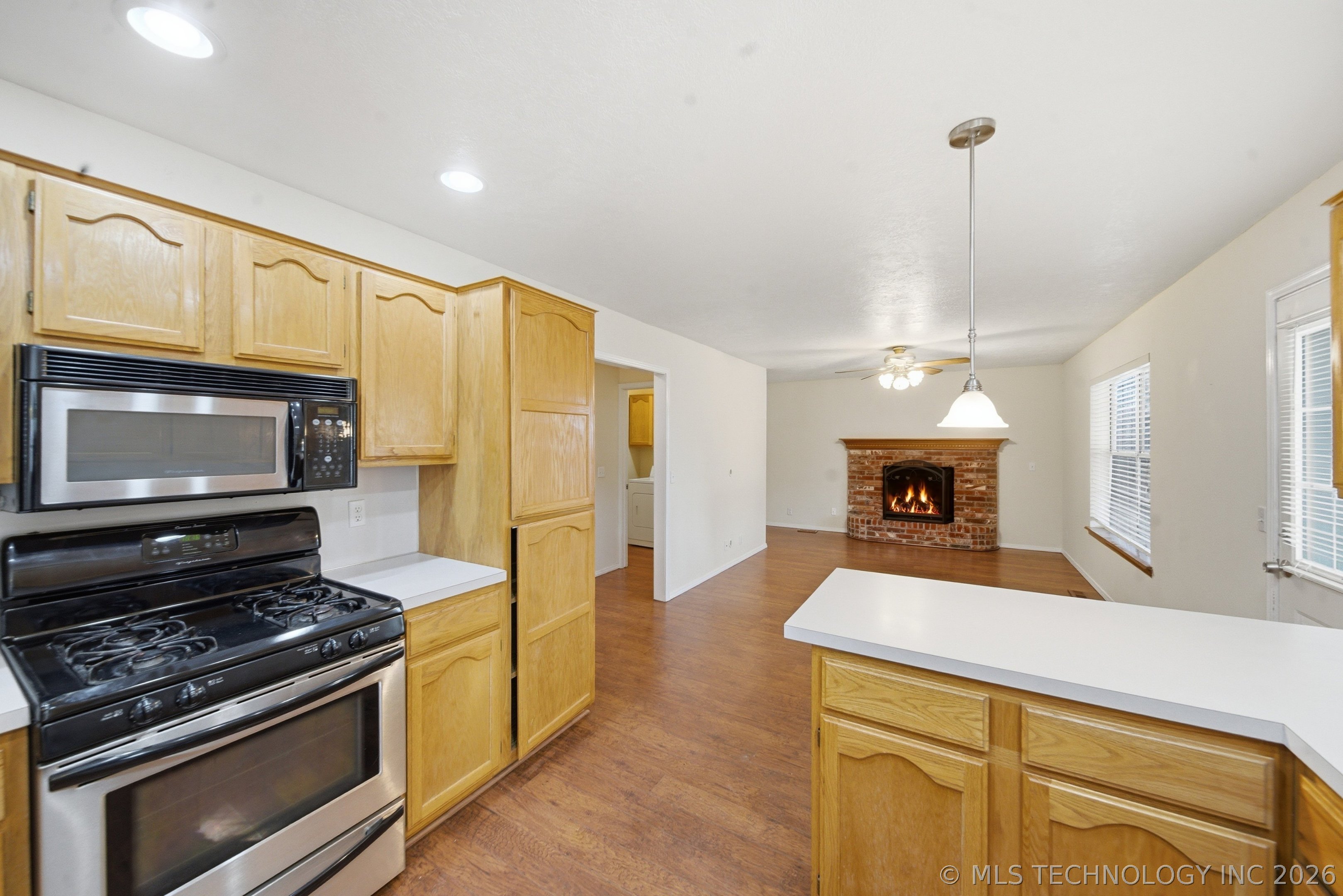 6309 S Date Avenue Property Photo 13