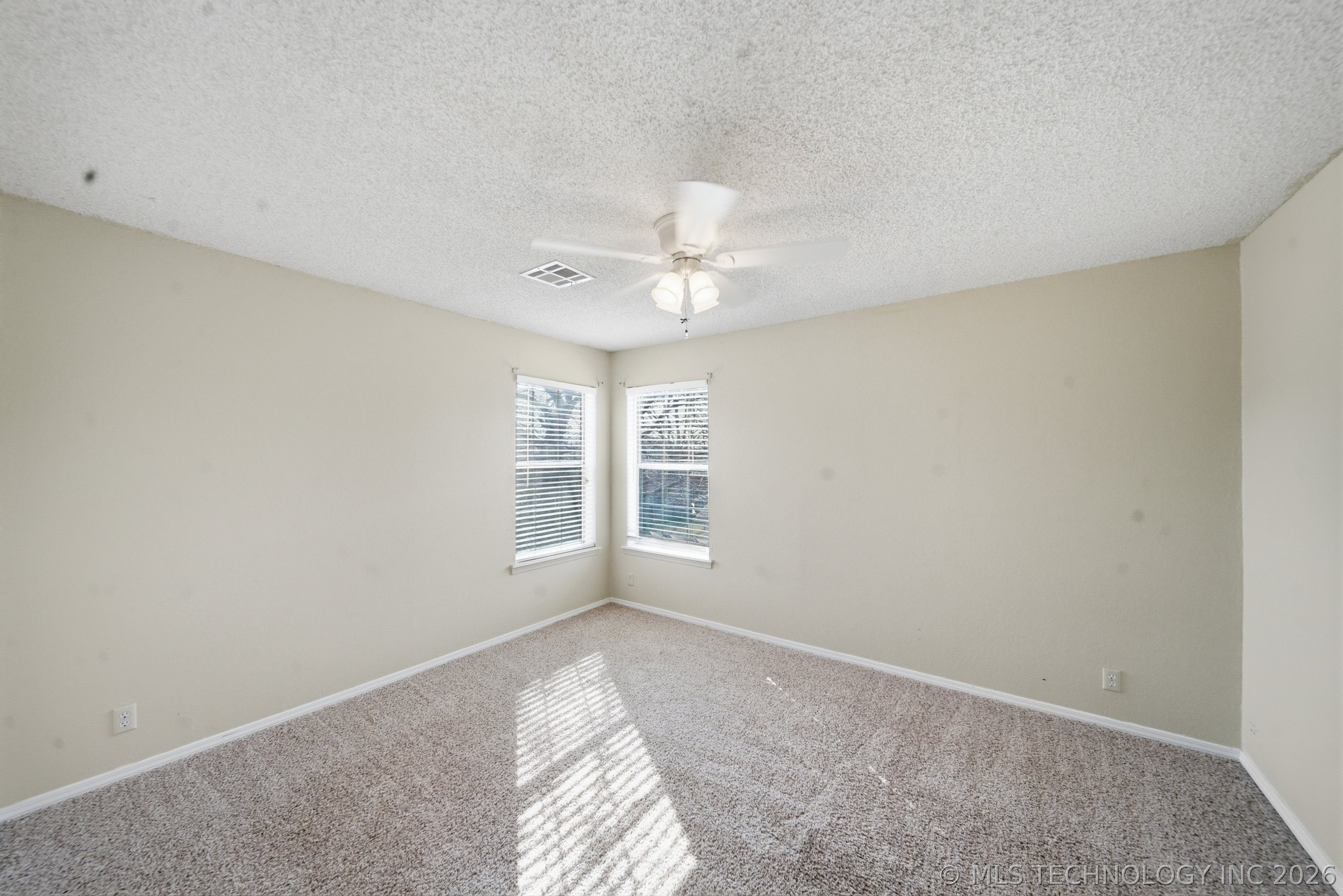 6309 S Date Avenue Property Photo 24