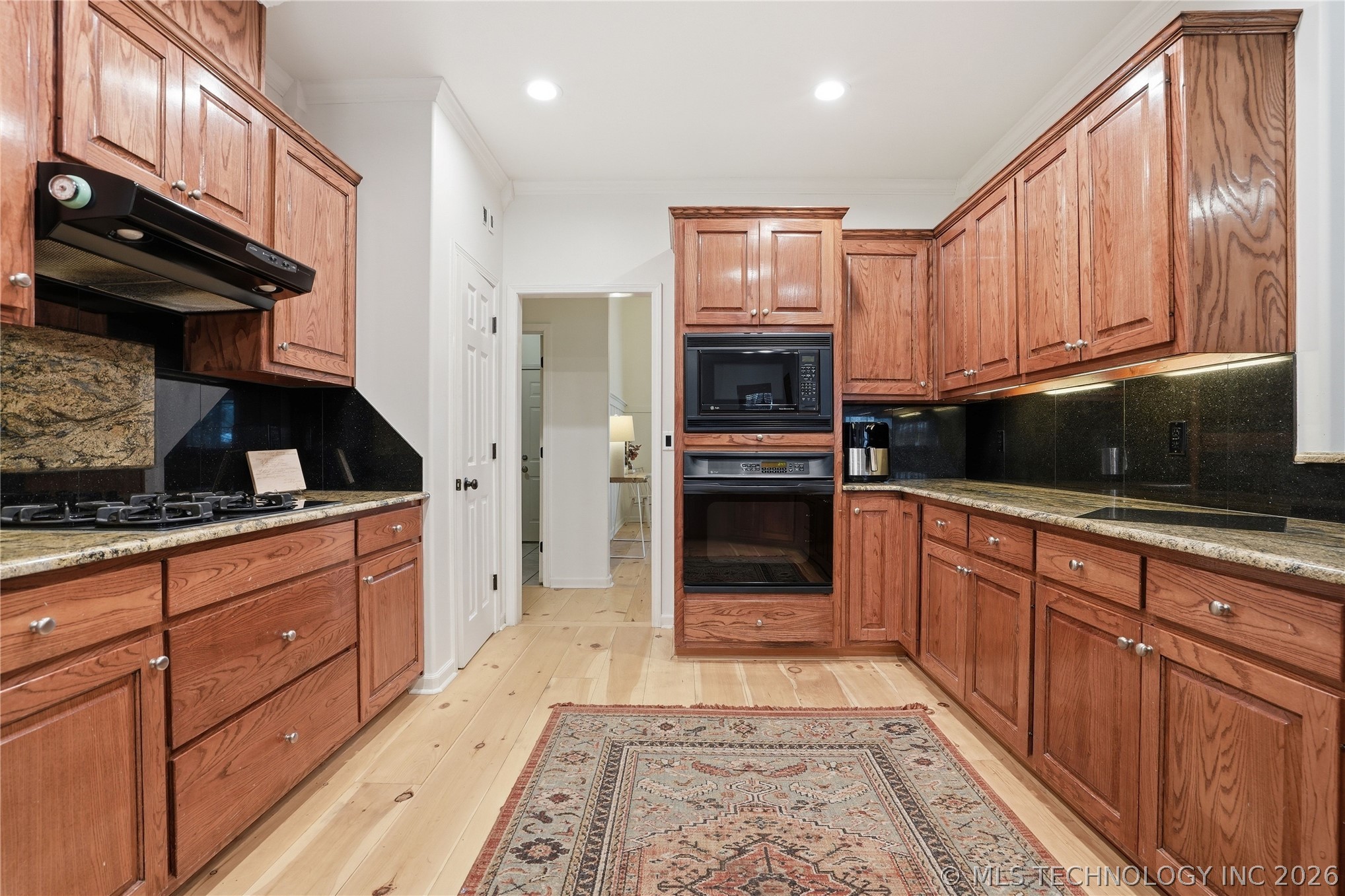 11541 S 66th East Avenue Property Photo 17