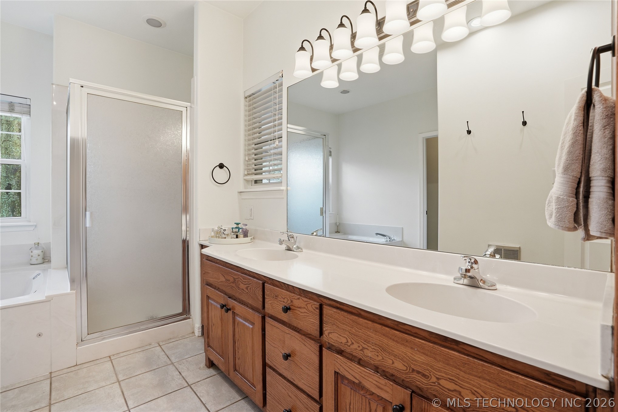 11541 S 66th East Avenue Property Photo 30