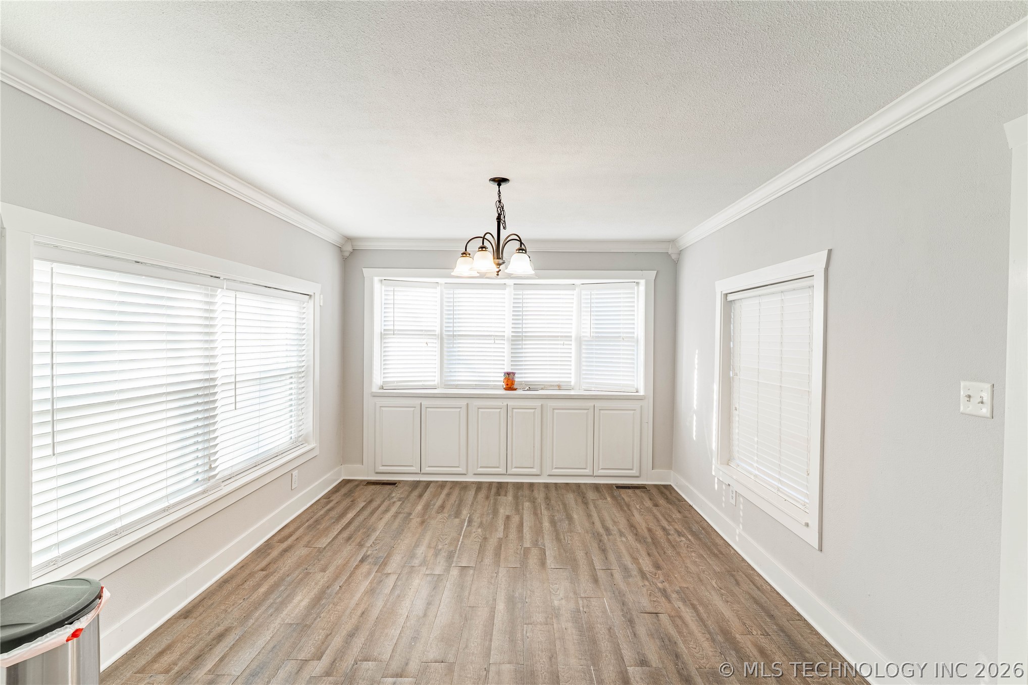 84 Weatherwood Way Property Photo 8