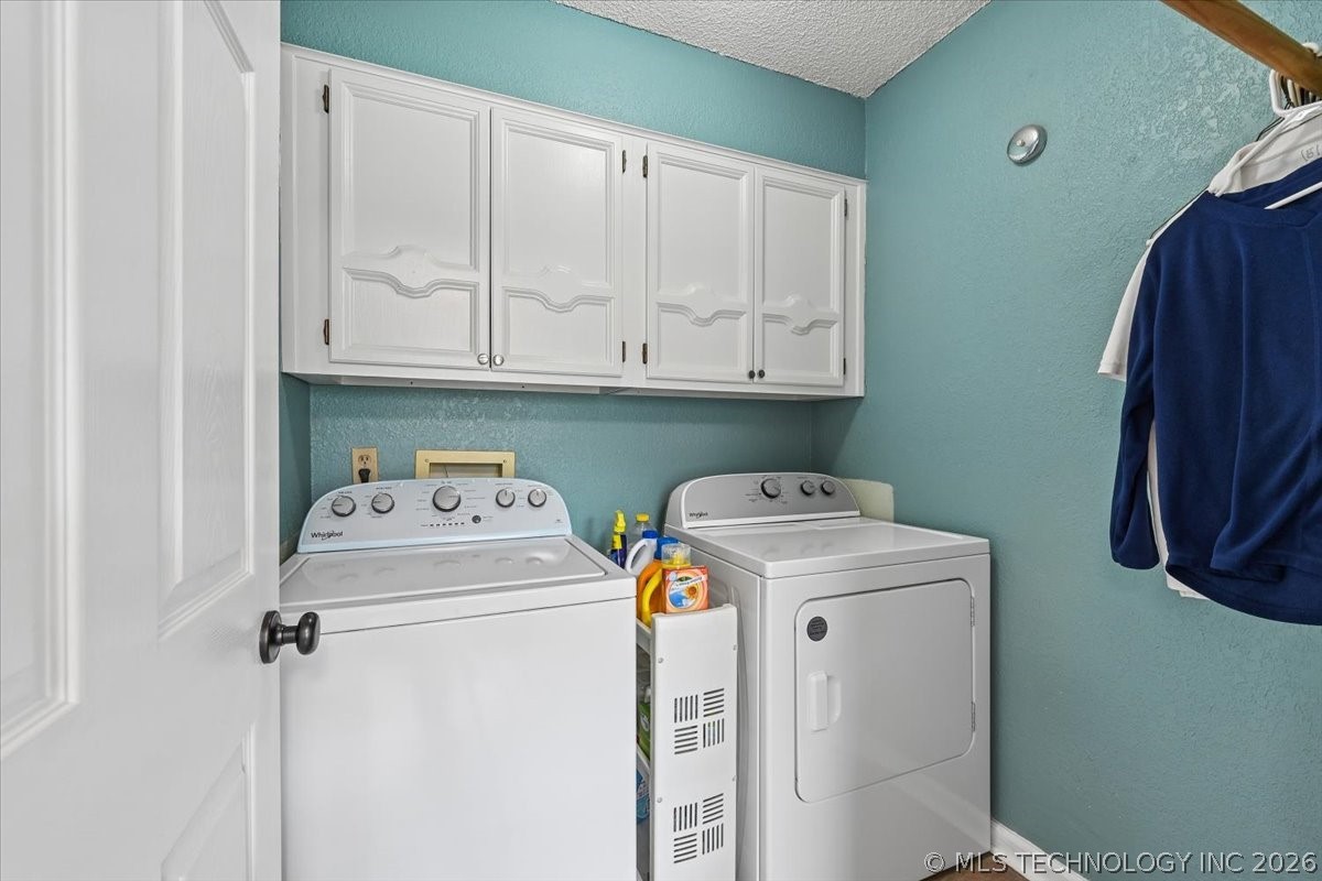 7606 Glenwood Circle Property Photo 11