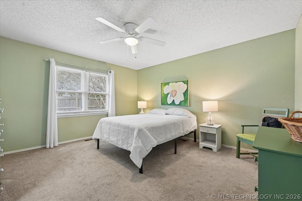 7606 Glenwood Circle Property Photo 15