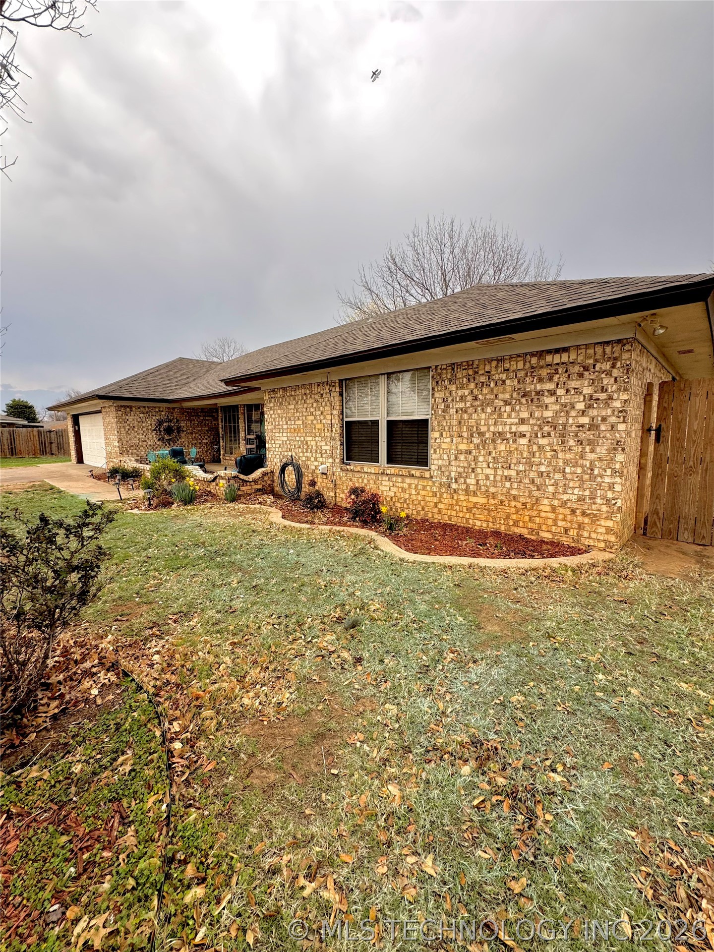 1311 Whisenant Property Photo 2