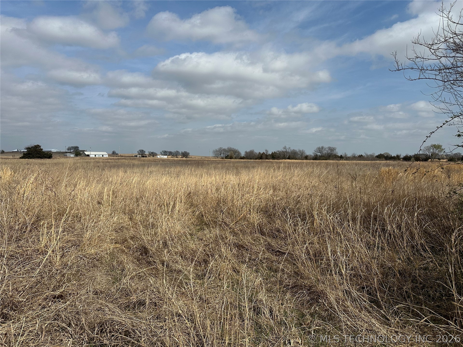 N 350 Road Property Photo 2