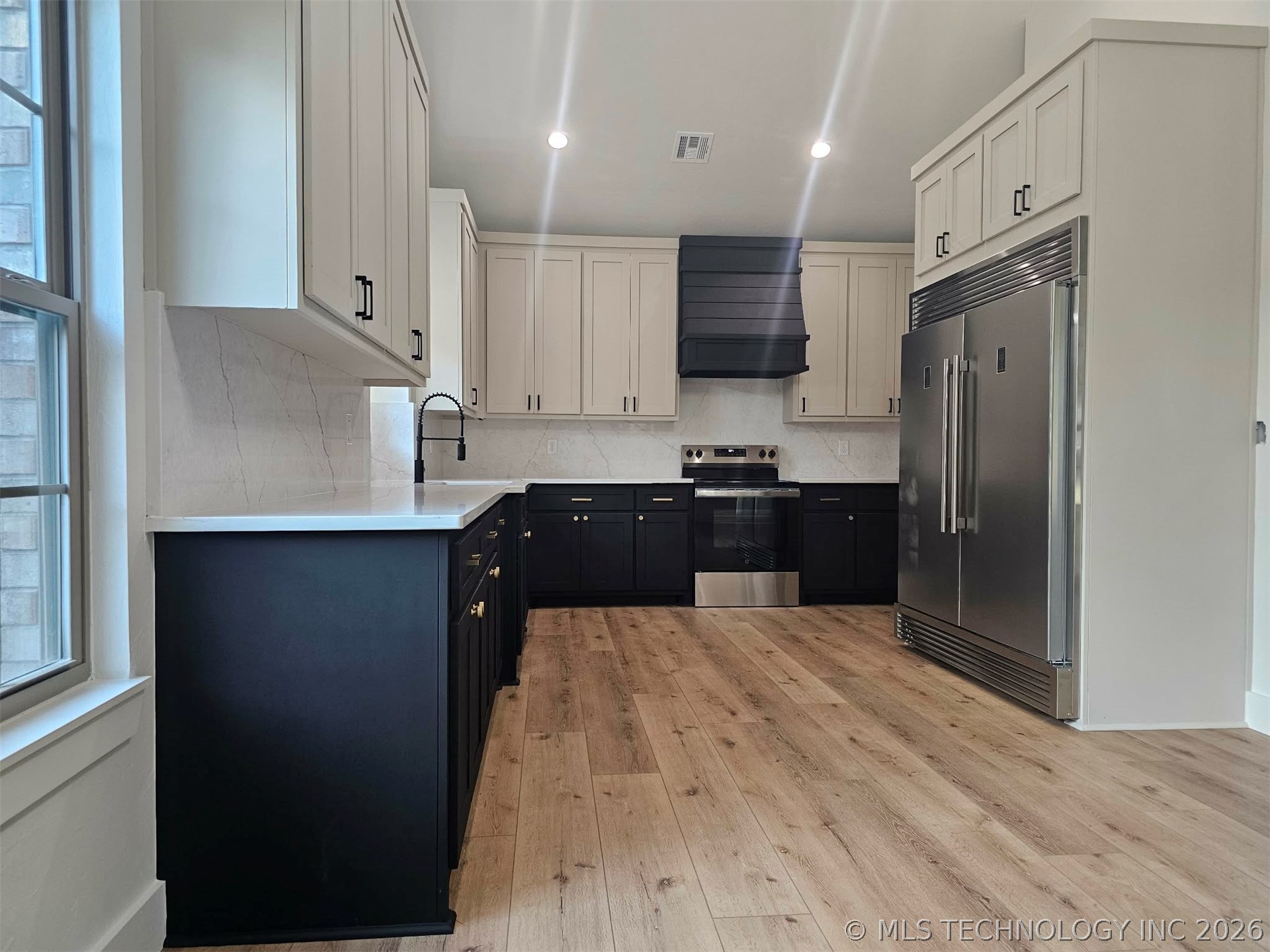 11130 Spanish Oak Property Photo 7