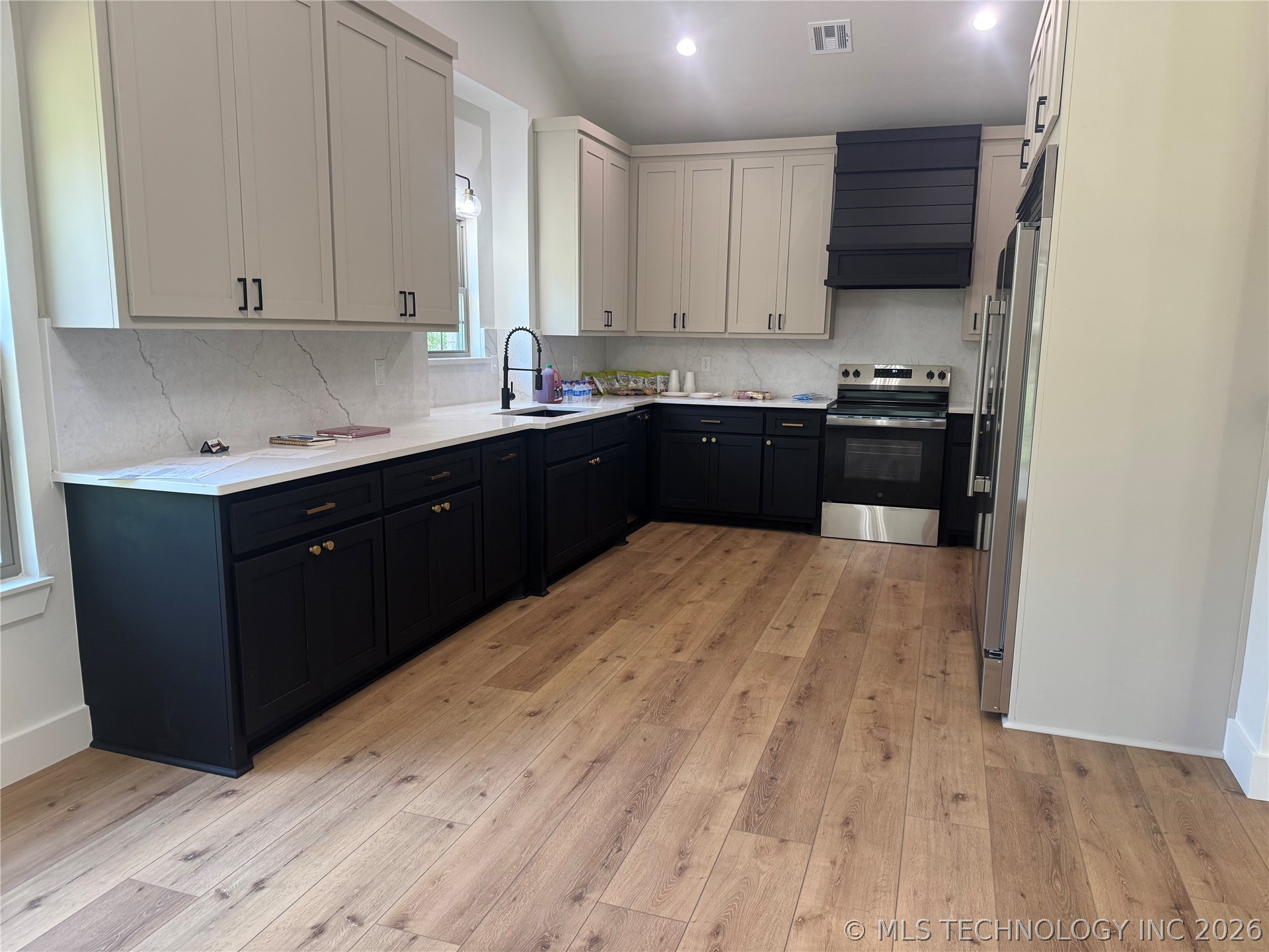 11130 Spanish Oak Property Photo 10