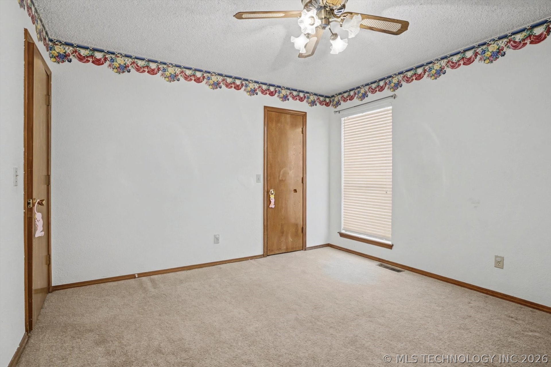 3005 S Juniper Place Property Photo 19
