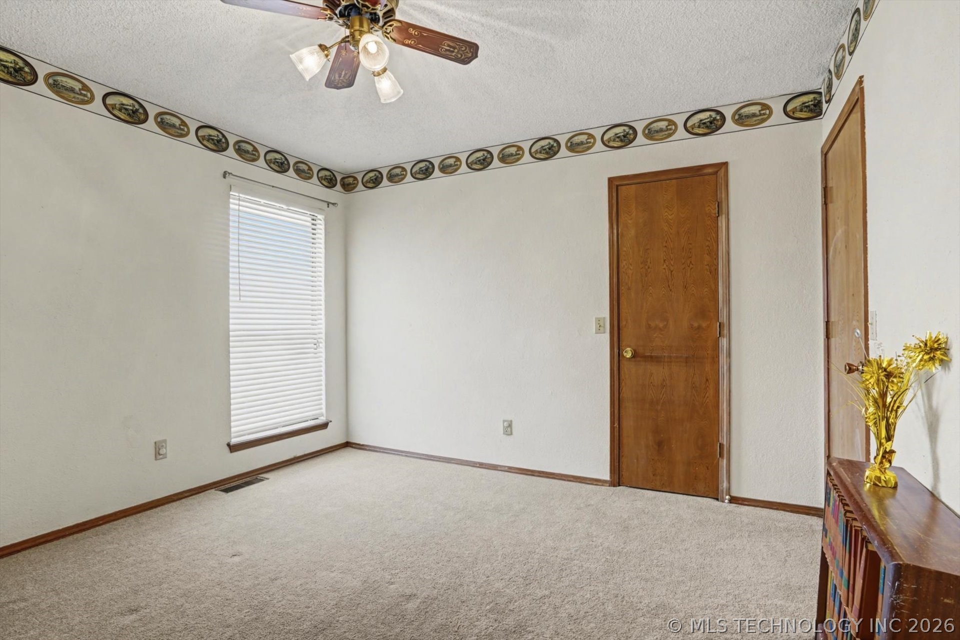 3005 S Juniper Place Property Photo 22