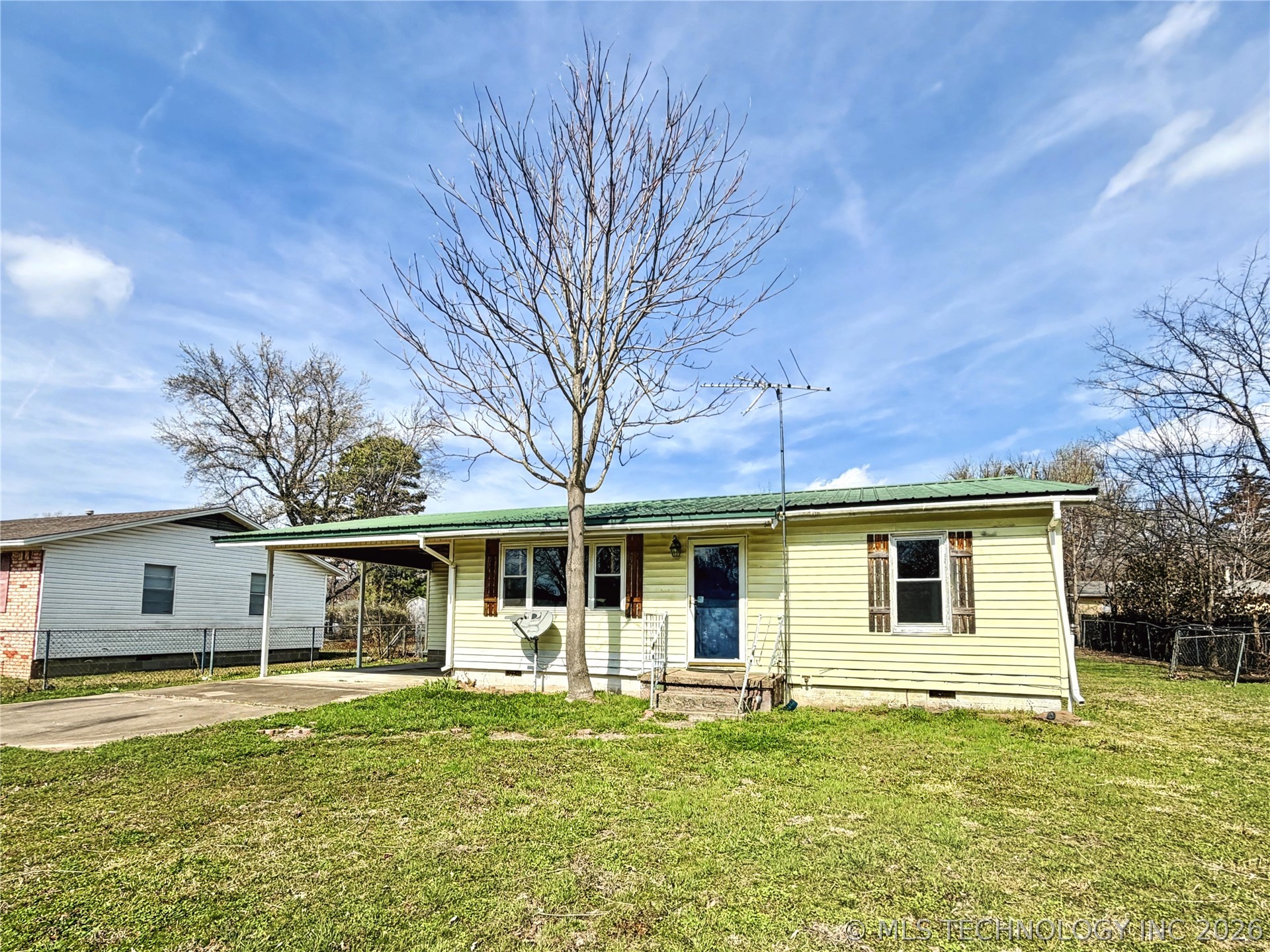 210 Northside Court Property Photo 1