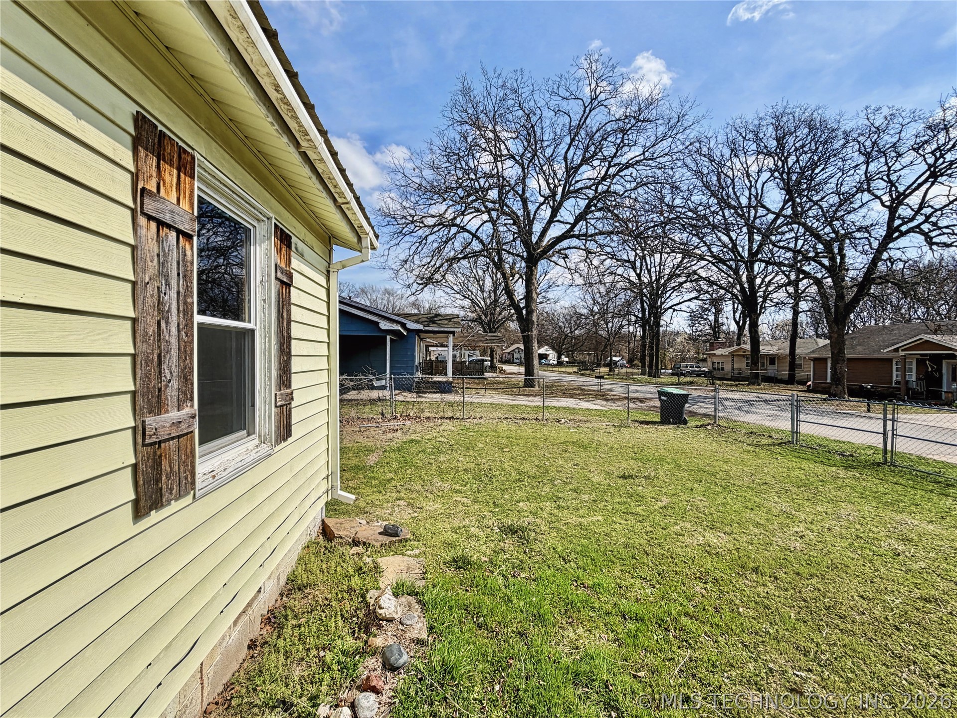 210 Northside Court Property Photo 19