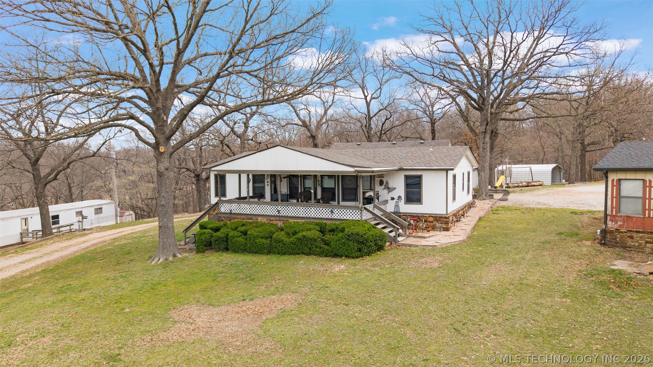 34850 S 539 Loop Property Photo 2