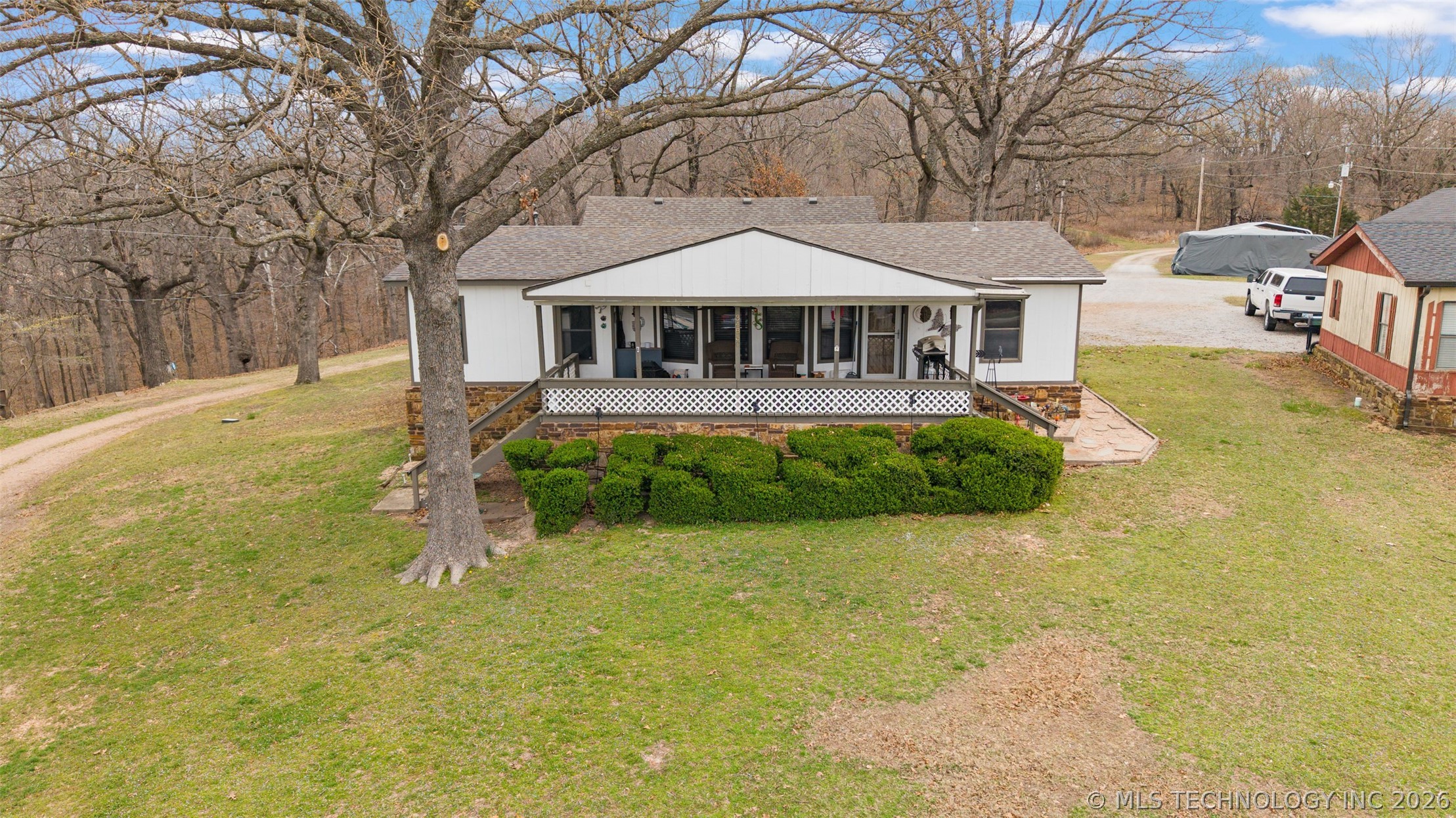 34850 S 539 Loop Property Photo 6