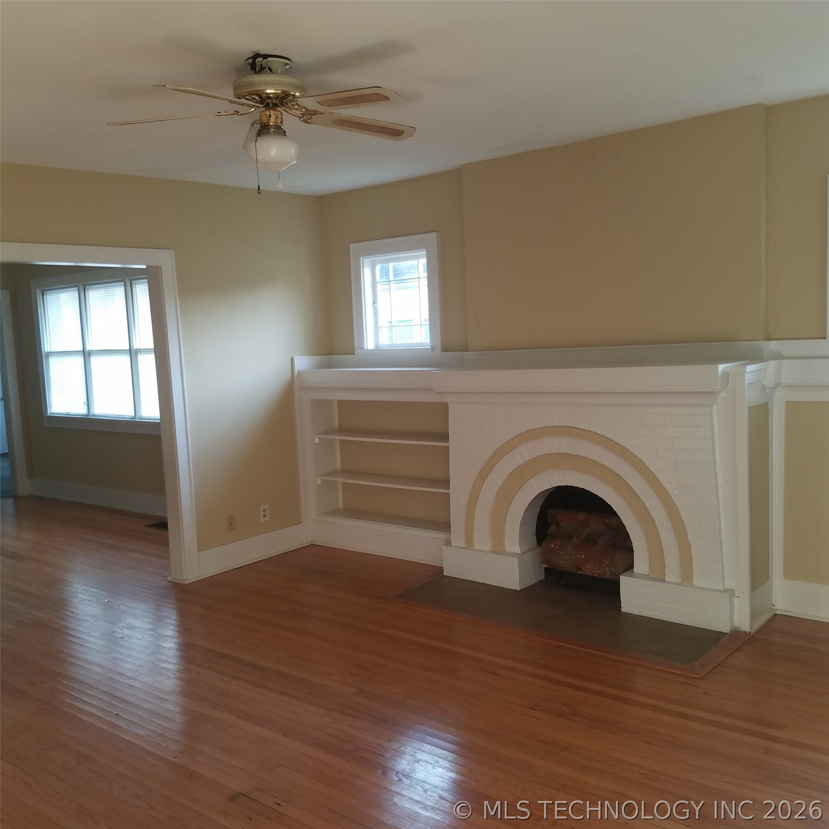 2427 Boston Street Property Photo 3