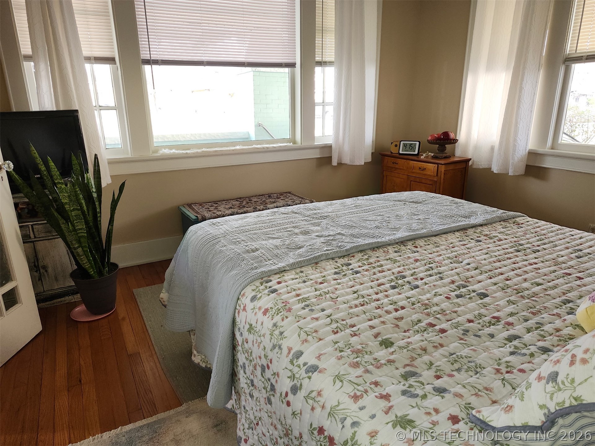 2427 Boston Street Property Photo 13